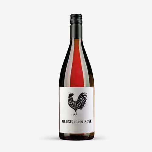Eine Flasche Glüh-Huhn Rosé mit einem schwarzen Schraubverschluss. Auf dem weißen Etikett sind ein schwarzer Hahn und der Text "GLÜH-HUHN ROSÉ" auf weißem Hintergrund abgebildet.