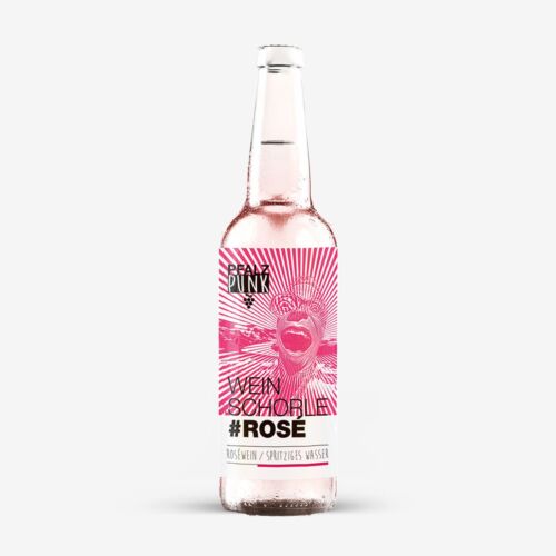 Eine Klarglasflasche mit Schorle Rosé Weinschorle mit einem rosa-weißen Etikett, das ein illustriertes Gesicht mit offenem Mund und strahlenden Linien im Hintergrund zeigt.
